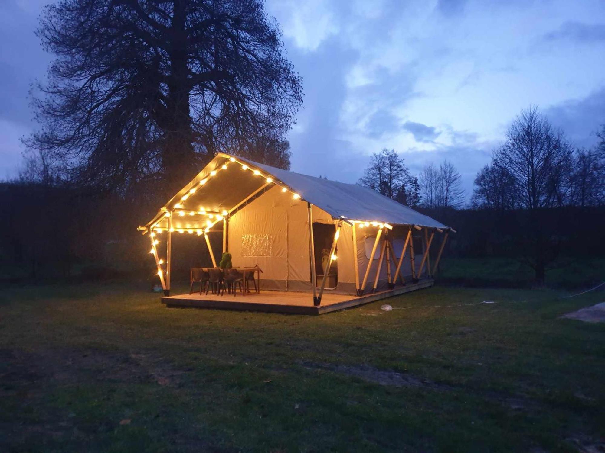 Camping De La Touche Ligueil Bagian luar foto
