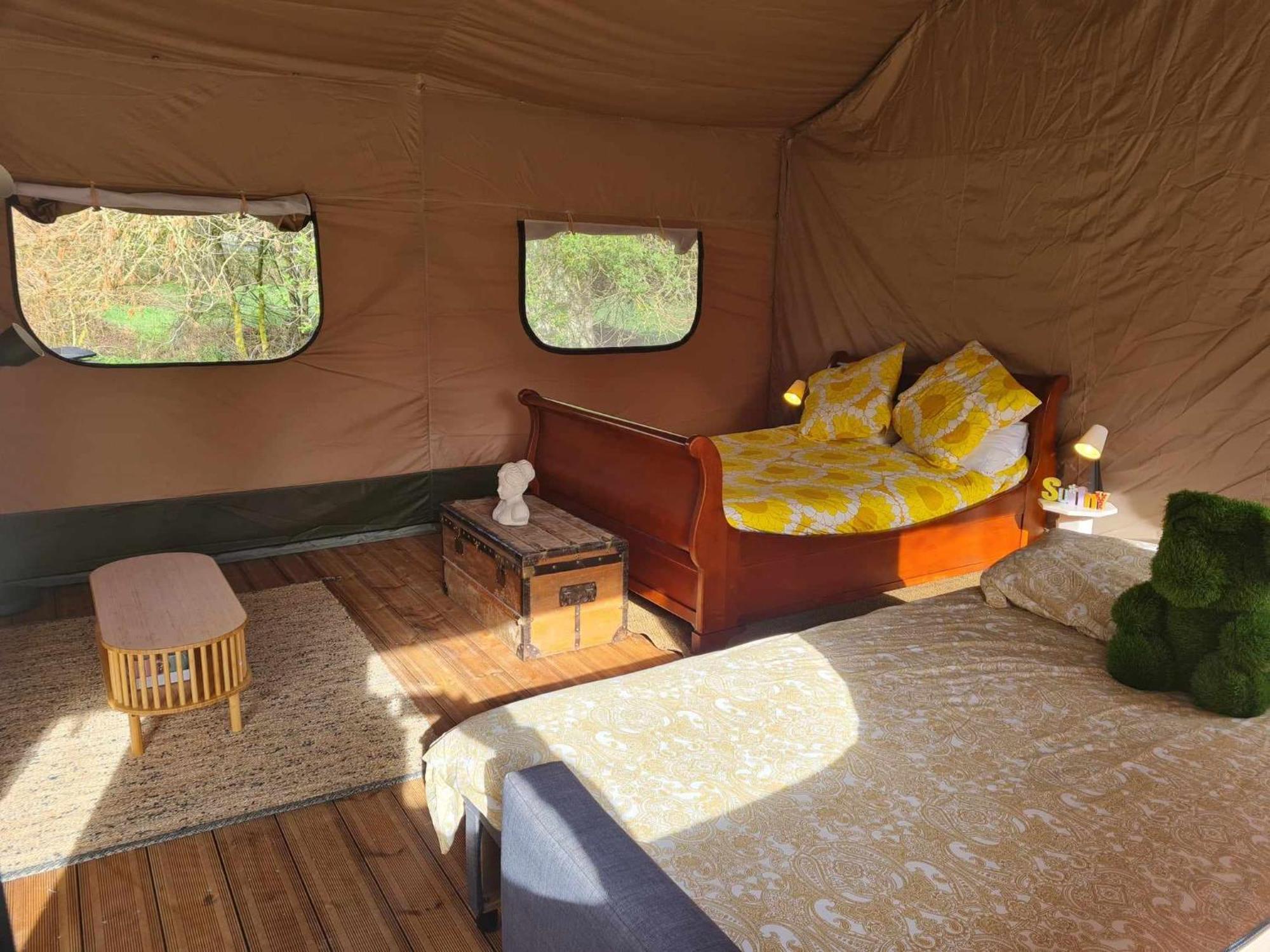 Camping De La Touche Ligueil Bagian luar foto